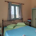 Aposperitis Karavas Apartman *